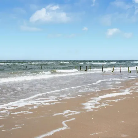 Feriehus 4 Bedroom Beautiful In Romo