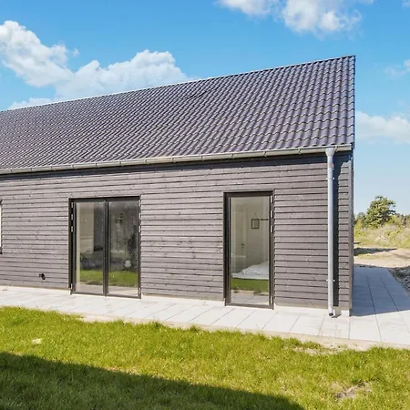 Feriehus 4 Bedroom Beautiful In Romo